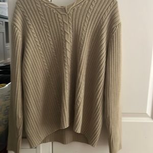Size XL knit sweater. Xo